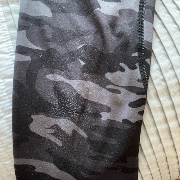 Til you Colapse high waisted scrunch butt leggings - Picture 2 of 4